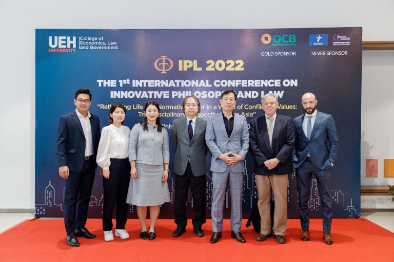 From right to left: Fotios Rodis, James Morley, Lee Jong Kwan, Kazashi Nobuo, Liu Zheng, Wang Xiaomei, and Do Kien Trung